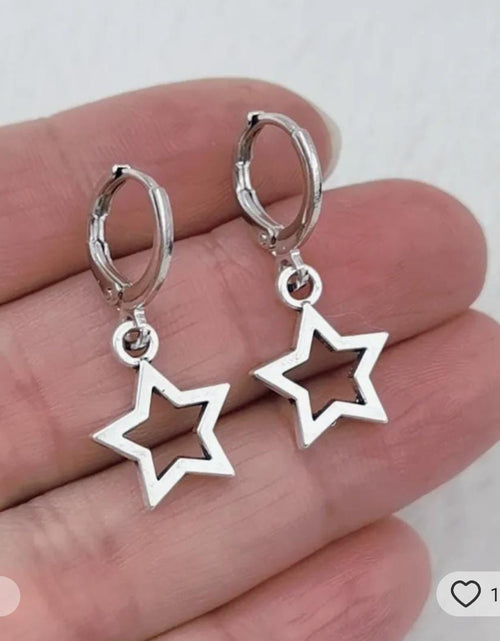 Load image into Gallery viewer, Star Earrings
