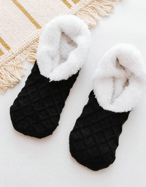 Load image into Gallery viewer, Home Winter Woolen Socks
