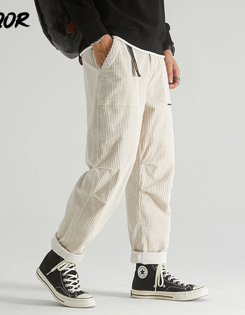 Load image into Gallery viewer, Loose Corduroy Male Cargo Pants
